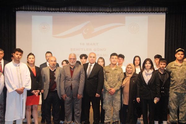 18 Mart Şehitleri Anma Günü ve Çanakkale Zaferi'nin 109. Yıl Dönümü Kutlama Programı Düzenlendi